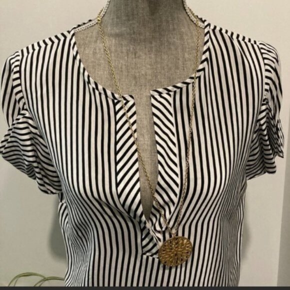 Bcbg White/Black Striped Silk Short Sleeve Blouse tunic - Picture 12 of 15